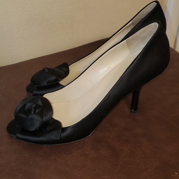 Prada black satin rose bud heels - Picture 4 of 6